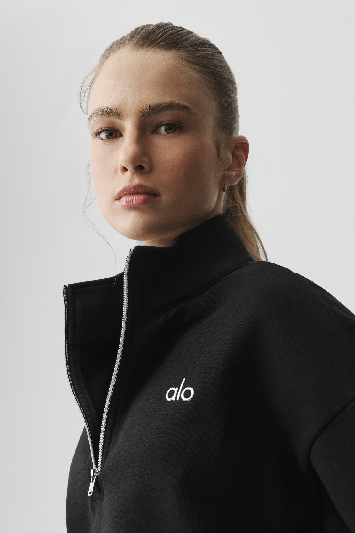 Accolade 1/4 Zip Pullover - Black